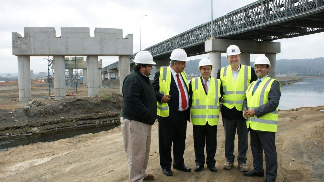 Puente Bicentenario de Concepción presenta cuatro meses de atraso