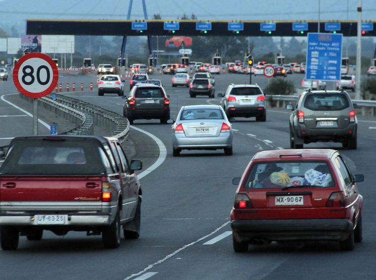 Con normalidad se desarrolla masivo regreso de vehículos a la capital