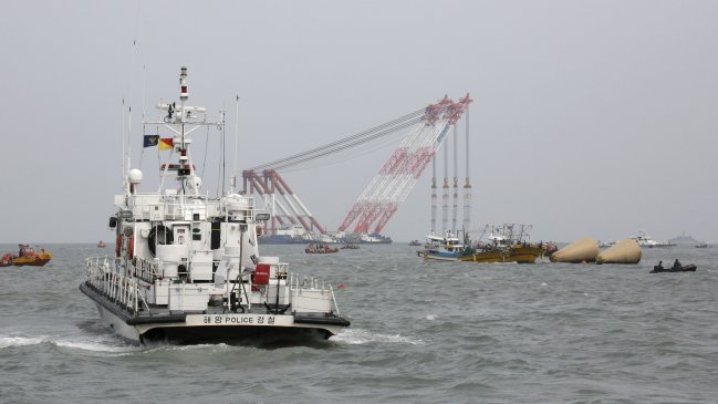 Gobierno surcoreano cree que tripulación del ferry cometió 