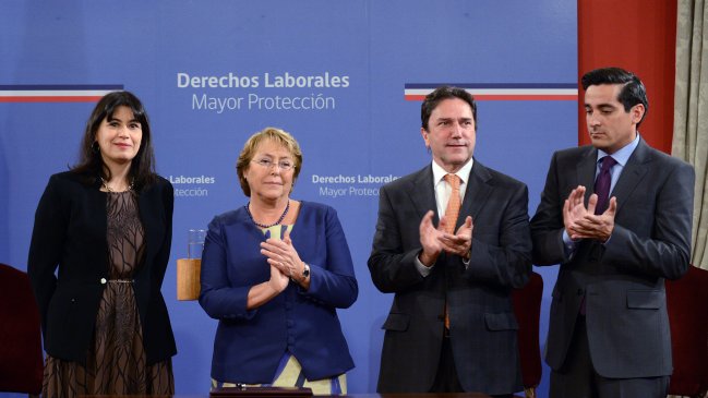 Presidenta Bachelet firmó indicación que regula el multi RUT