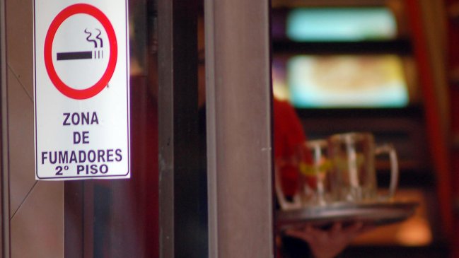 Ministro de Hacienda confirmó aumento de impuesto al tabaco