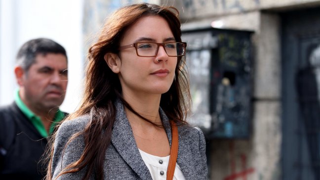 Camila Vallejo: No pueden regalarse recursos estatales a quienes lucran
