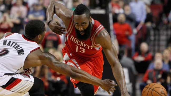 Houston Rockets superó en el tiempo extra a los Trail Blazers