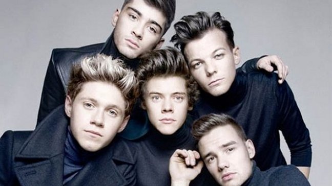 Fanáticas chilenas expectantes ante el arribo de One Direction al país