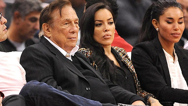 Dueño de Los Angeles Clippers fue suspendido de por vida tras comentarios racistas