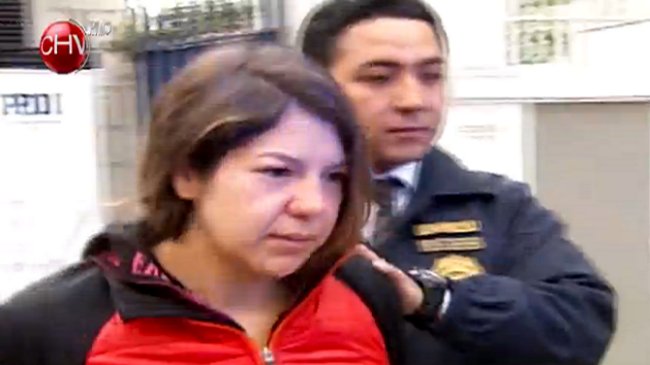 Mujer es acusada de matar a un hombre tras discusión en supermercado