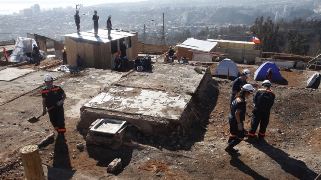 Delegado en Valparaíso: Cada vivienda de emergencia debe tener una solución sanitaria