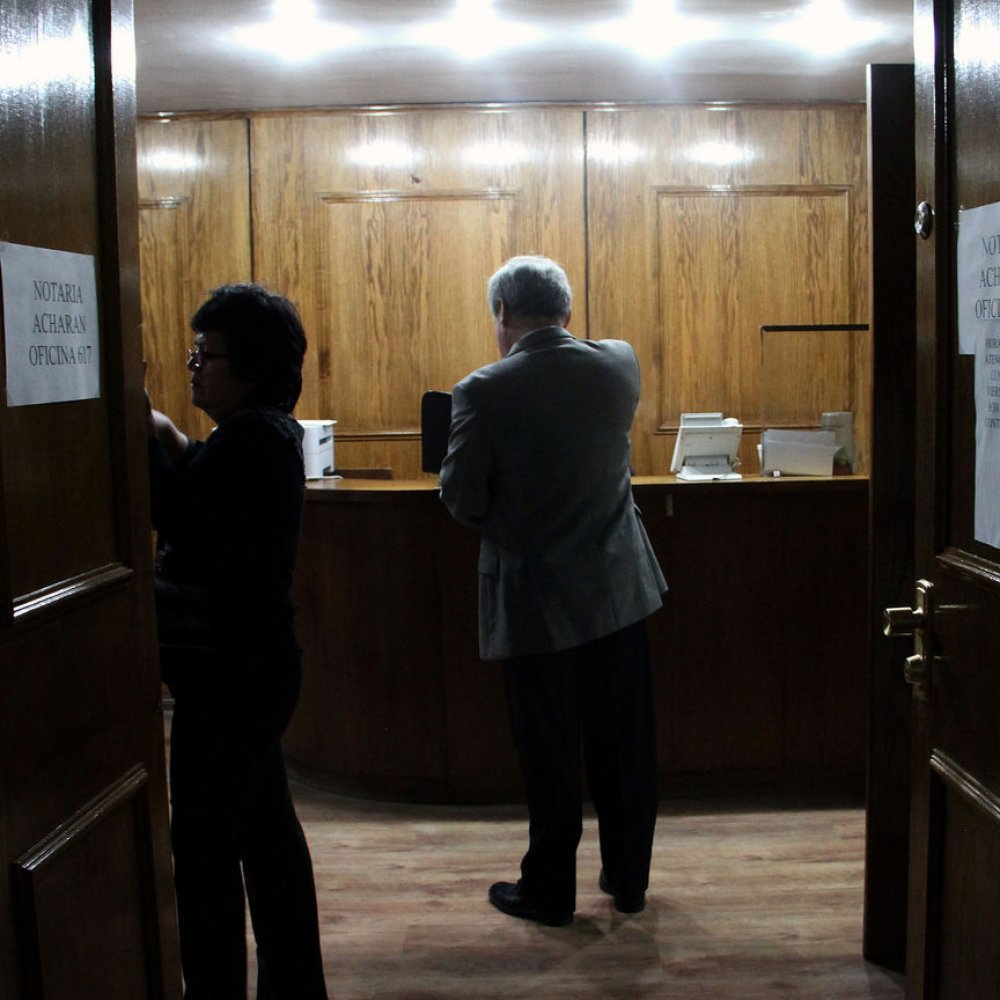 Justicia absolvió a abogado y cuatro mujeres por 