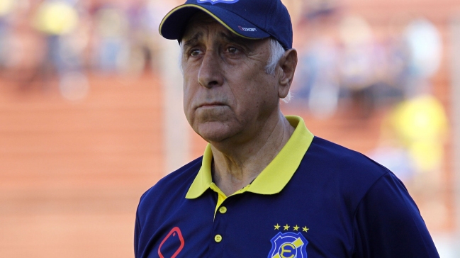 Nelson Acosta: Chile debe pasar a segunda ronda o sería un fracaso