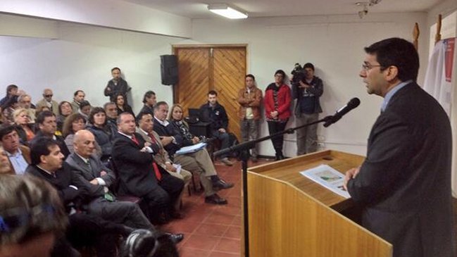 Pescadores de Ventanas protestaron en visita de ministro de Medio Ambiente