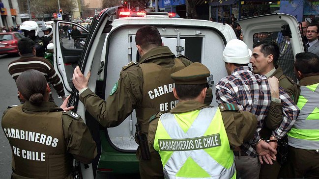Cuatro delincuentes fueron detenidos tras balacera y persecución