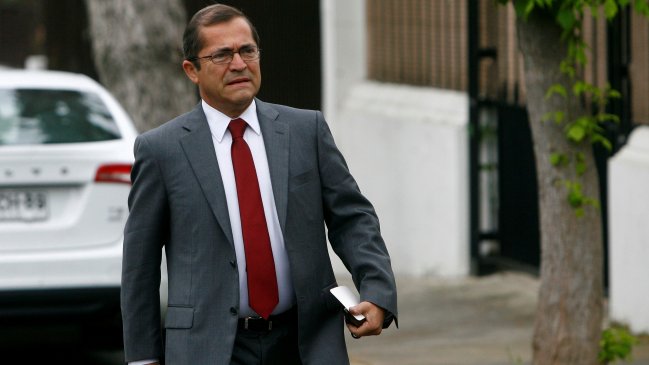 Carlos Larraín respaldó a Rosauro Martínez: 