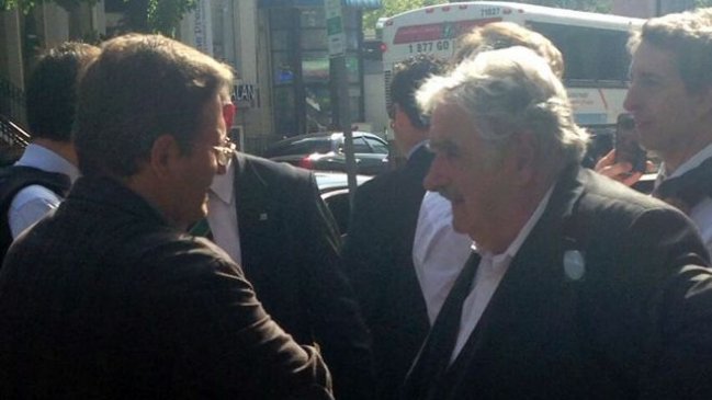 Polémica en Uruguay por insignia del presidente Mujica en viaje a Estados Unidos