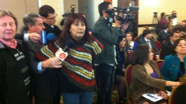 Roxana Miranda irrumpió en seminario del Poder Judicial