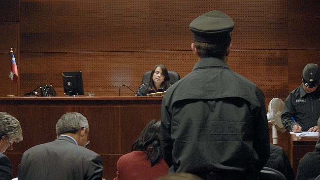 Dueño de almacén baleó a delincuente menor de edad durante asalto