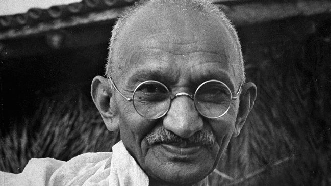 Hijo de Gandhi fue acusado de violar a su hija