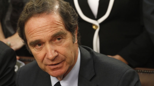 Hernán Larraín: Bolivia inventó un camino oblícuo en La Haya