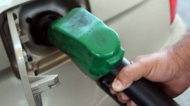 Econsult: Bencinas bajarán hasta 15 pesos el próximo jueves
