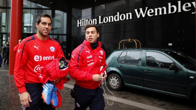 Claudio Bravo y Eduardo Vargas se incorporaron a los trabajos de la Selección chilena