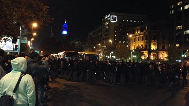 Estudiantes del Instituto Nacional se toman la Alameda