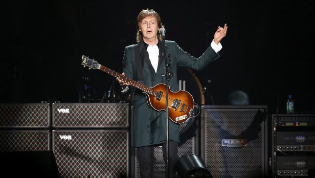 Paul McCartney se recupera de sus problemas de salud y abandona Japón