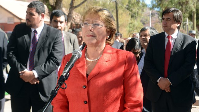 Bachelet: No me eligieron por mi color de ojos, me eligieron para un mejor país