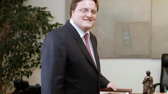 La polémica por tuits del jefe de gabinete del ministro de Obras Públicas