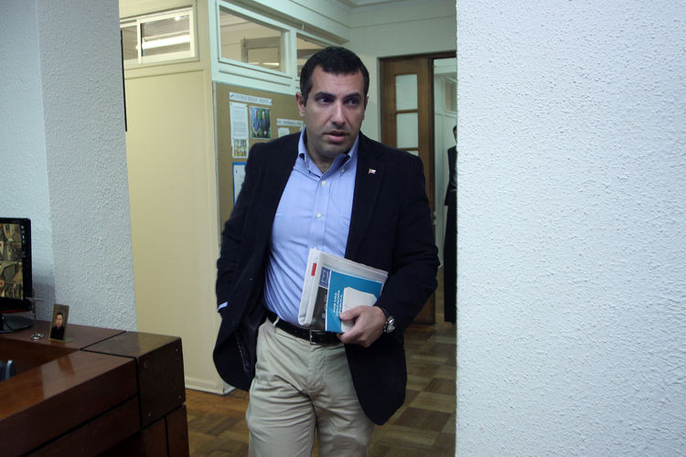 Alianza envió oficio para pedir aplicar Ley Zamudio a jefe de gabinete del MOP