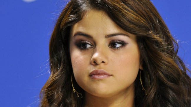 Abuelo de Selena Gomez confirmó que la cantante padece lupus