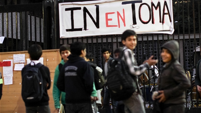 Estudiantes del Instituto Nacional ratificaron la toma