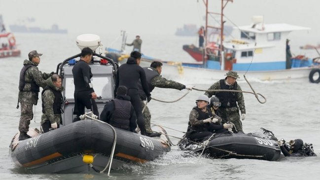 Falleció otro buzo en el rescate del ferri surcoreano hundido