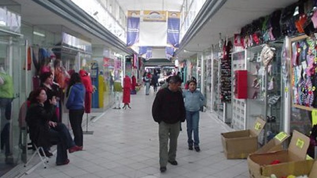 Cerca de 50 locales sufrieron robo en galería del centro de Santiago