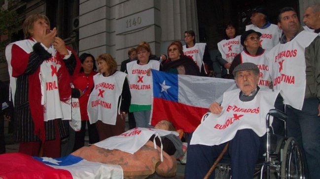 Estafados por Eurolatina acusan a padre de jueza de apropiarse sus viviendas