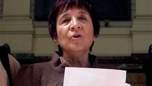 Carmen Hertz: Pinochet se convirtió en multimillonario a costa de los chilenos