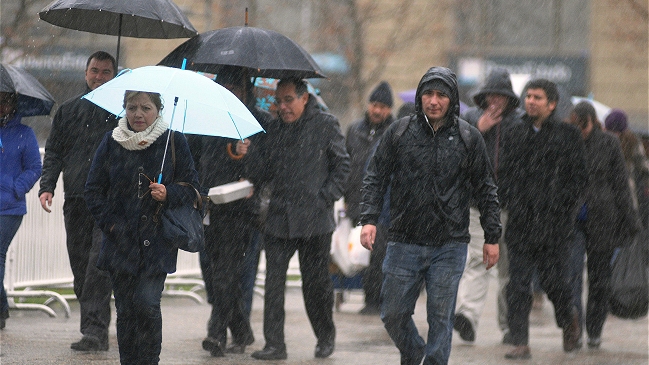 Sistema frontal en la zona austral provocó cortes de caminos y desbordes