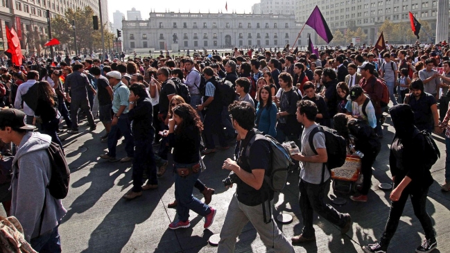 Secundarios y universitarios solicitaron autorización para nueva marcha