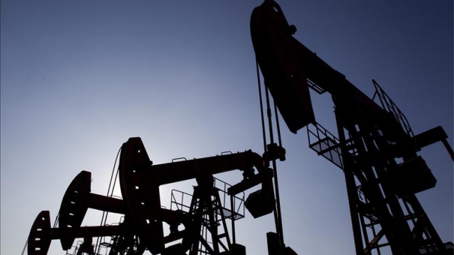 Las reservas de petróleo de Estados Unidos disminuyeron en 3,4 millones de barriles