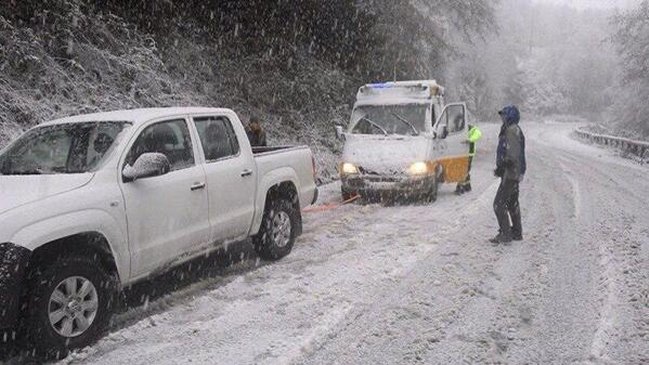 Niño murió tras volcamiento de bus que llevaba a personas a dializarse en La Araucanía