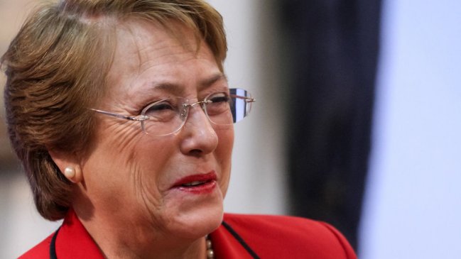 Bachelet restituyó beneficios de salud para dirigentes vecinales