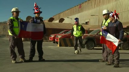   Mineros de Codelco apoyan a la Roja 