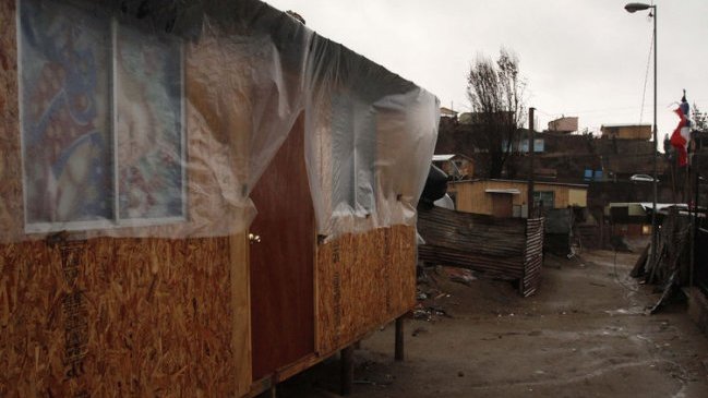 Gobierno ordena evacuar cerros de Valparaíso ante llegada de sistema frontal