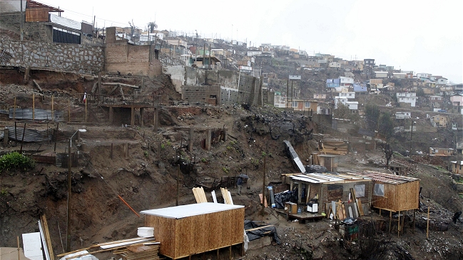 Gobierno descartó evacuaciones con Carabineros en Valparaíso