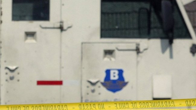 Vigilante privado de Brinks se suicidó al interior de camión de la empresa