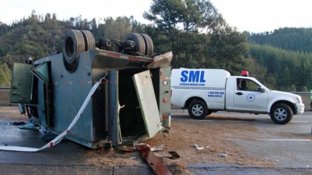 [Fotos] El volcamiento de camión de valores dejó dos muertos en la Ruta ...