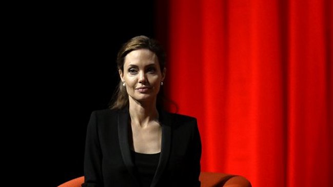 Angelina Jolie y cumbre de violencia sexual: 