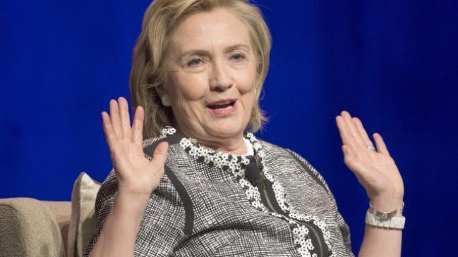 Hillary Clinton se siente 