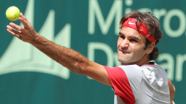 Federer ganó por séptima vez en Halle tras batir al colombiano Falla