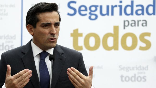 Diputados RN evalúan interpelación a Peñailillo por violencia en La Araucanía