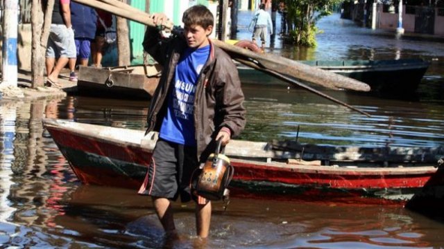 [fotos] Inundaciones En Paraguay Dejan Más De 199 Mil Desplazados