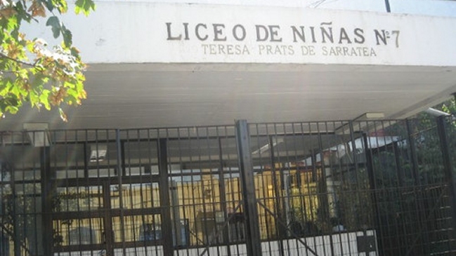 Estudiantes del Liceo 7 Teresa Prats depusieron toma